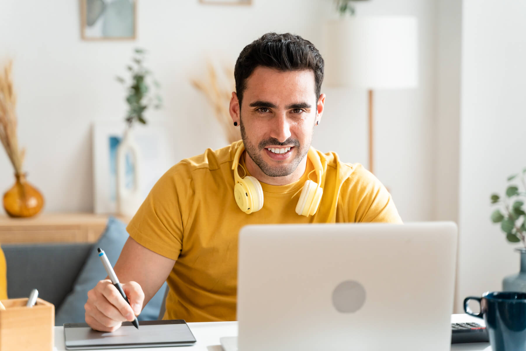 graphic designer working from home 2023 11 27 04 58 40 utc 1 1.jpg
